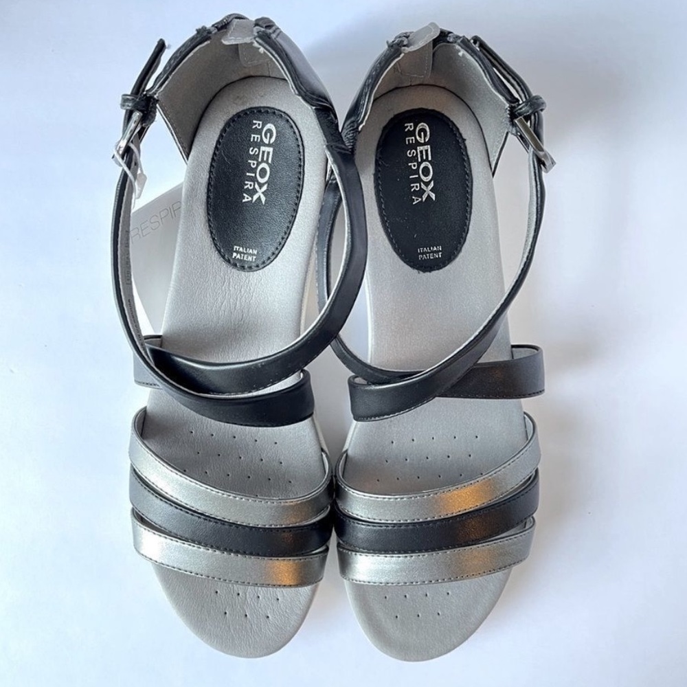 NWOT - Geox - Respira Cross Strap Sandals - Size: 9.5